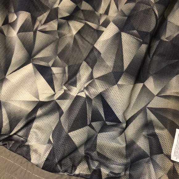 EUC Nike Shield jacket - Picture 10 of 11